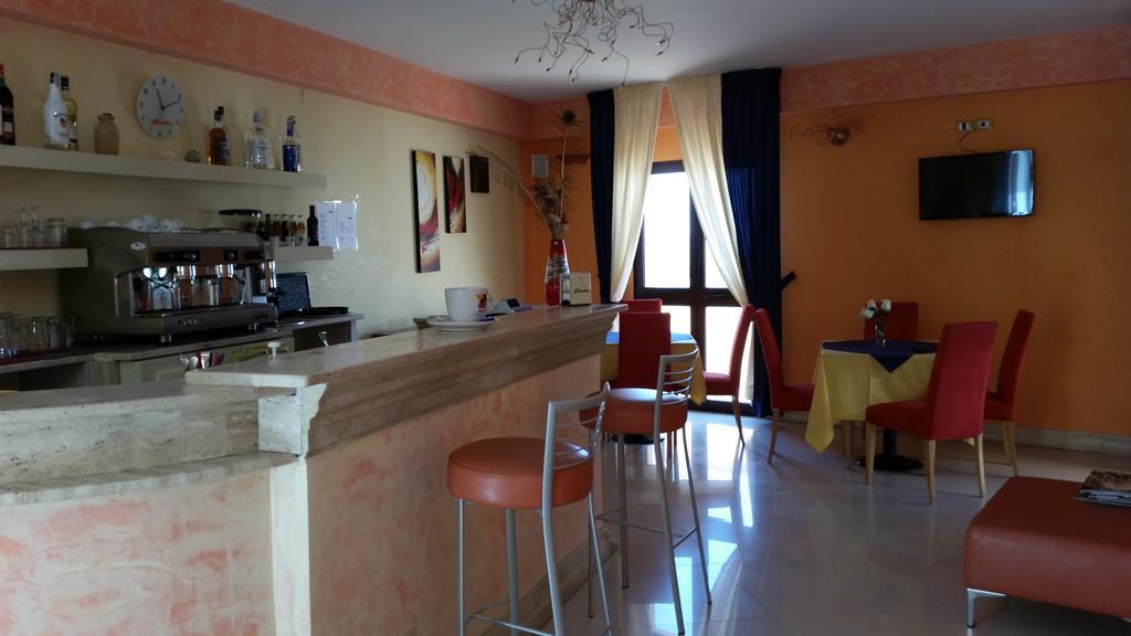 Hotel Costa Antiga SantʼAnna Arresi Eksteriør bilde